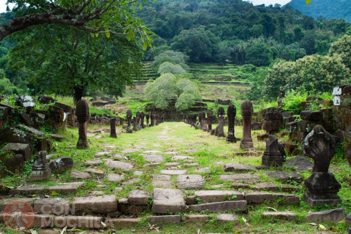 Escalinatas de acceso al templo