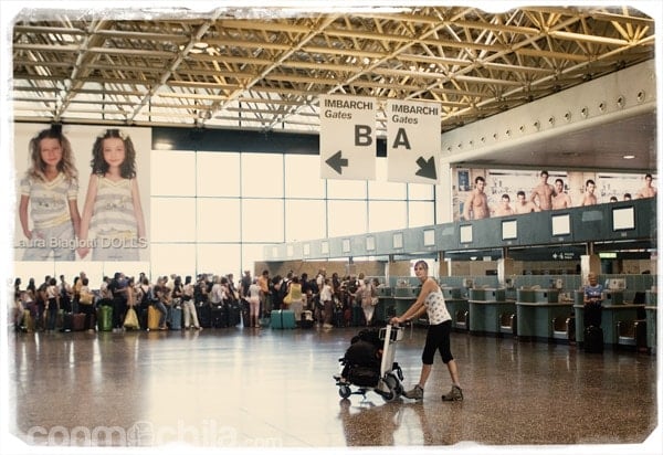 Carme en el aeropuerto de Milán Malpensa