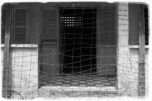 Entrada de una de las salas de tortura