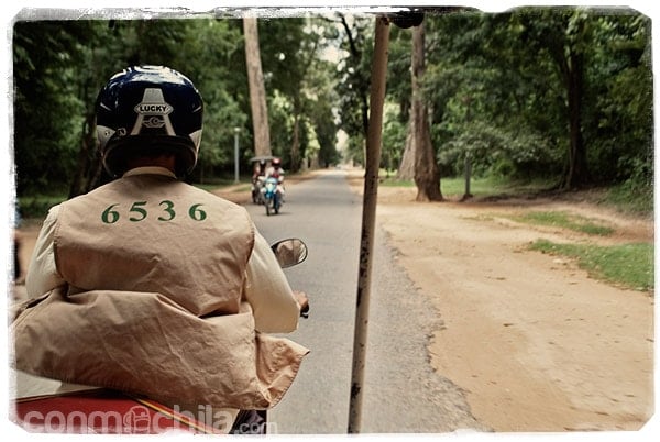 Con Oein camino de Angkor