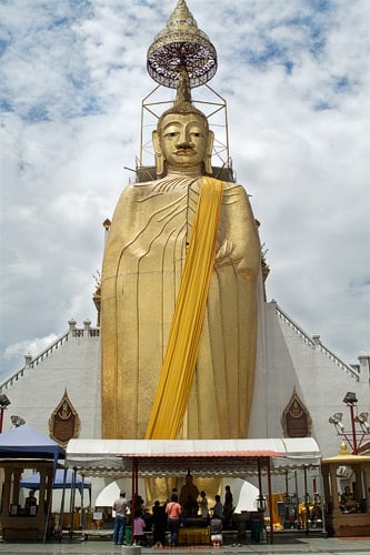 El buda gigante de 32 metros de altura