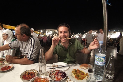 Cena en los puestos de comida de la plaza Djema el Fnaa