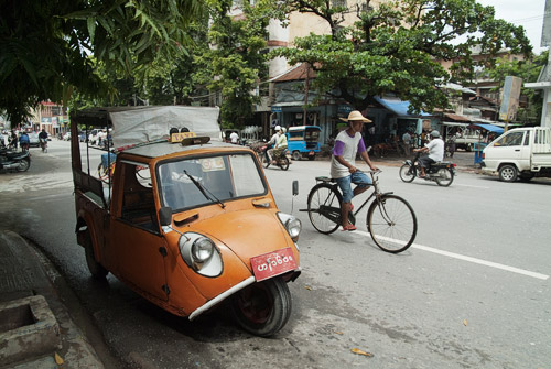 Cochecito bifaro utilizado como taxi