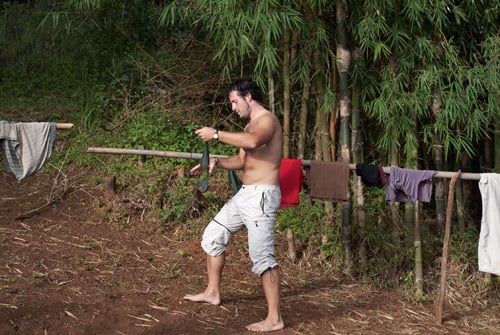 Tendiendo la ropa