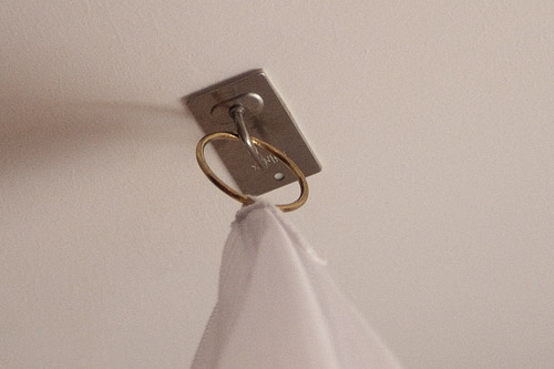 Anillo para colgar la mosquitera