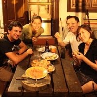 couchsurfing