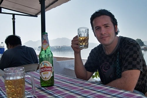 El refresco de siempre al lado del lago Pichola