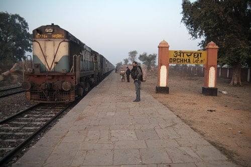 El tren que nos llevaría de Orchha a Khajuraho