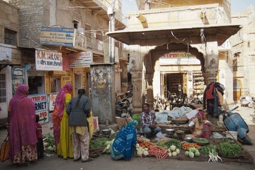 Frutas y verduras en Gandhi Chowk
