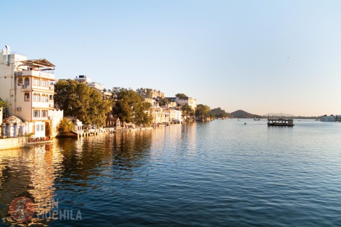 Espectacular vista del lago Pichola