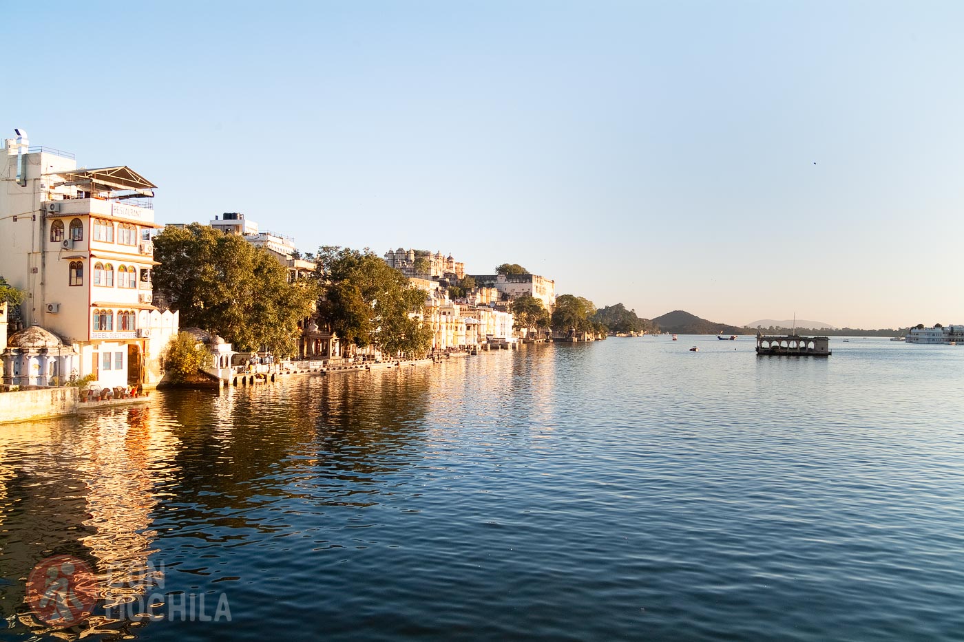 Espectacular vista del lago Pichola