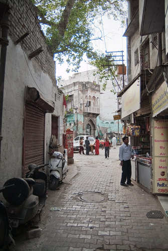 Callejón de acceso al hotel