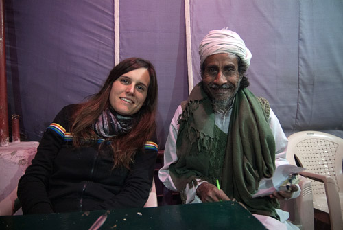 Carme con nuestro camarero