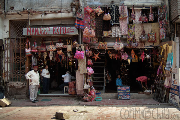 ¿Quieres comprar amigo? ¿Quieres comprar amigo?