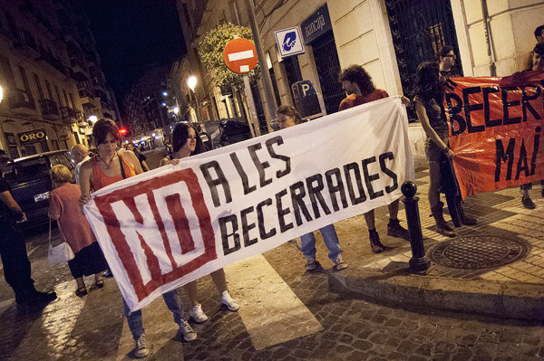 NO A LES BECERRADES