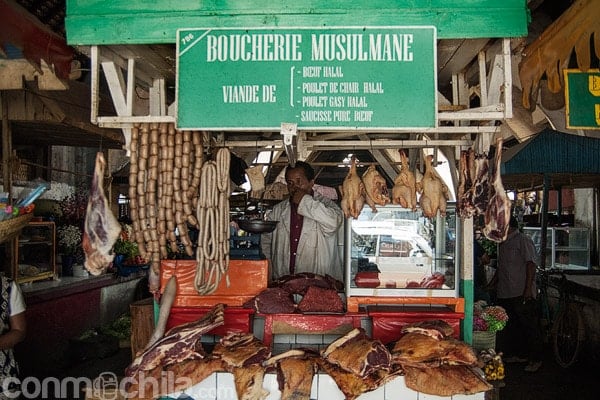 Puesto con carne para musulmanes
