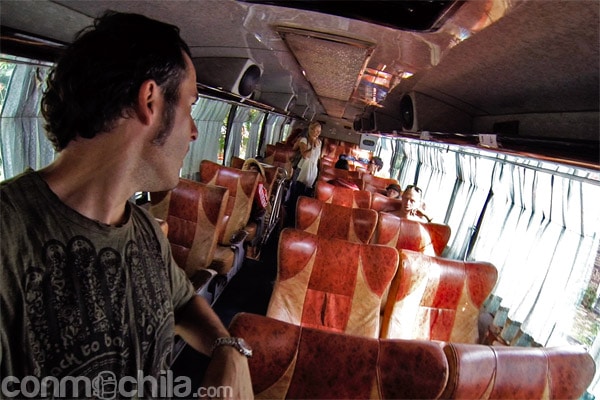 Interior del bus