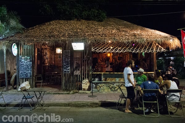 La original fachada del reagge bar