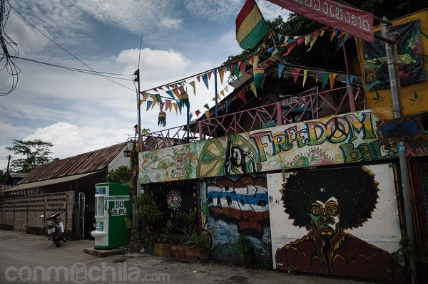 Ubicada justo al lado de Freedom Bar