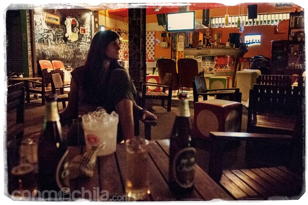 Y las cervecitas de rigor en el bar de copas
