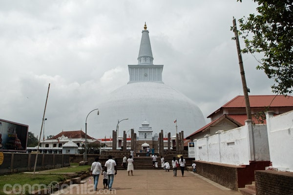 La Dagoba Ruvanvelisaya de Anuradhapura