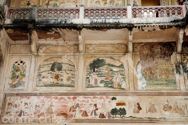 Las pinturas en uno de los templos