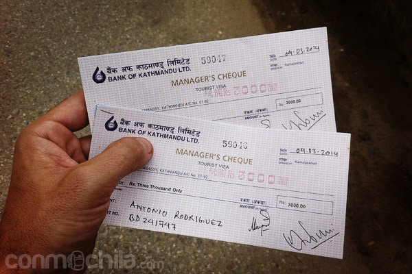El cheque del pago de las tasas