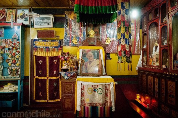 Templo con la imagen del Dalai Lama