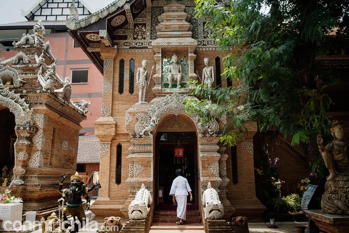 El otro templo que hay al lado