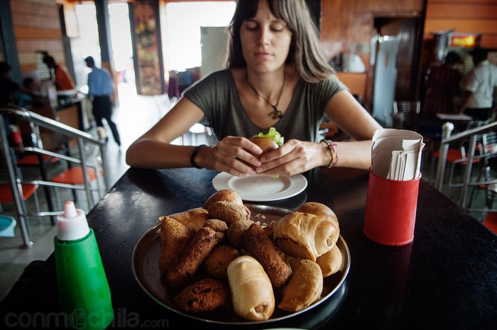 La bandeja con la comida