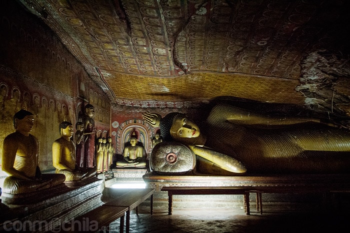 La figura del Buda reclinado