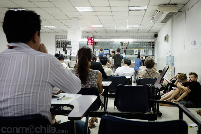 Oficina del visado por dentro