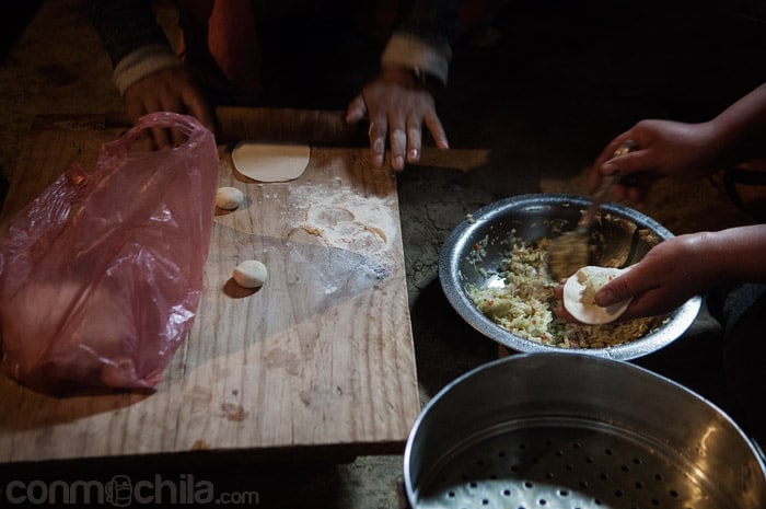 Haciendo los momos