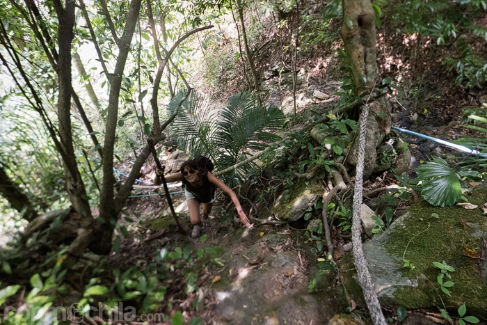 Subiendo hacia la cueva
