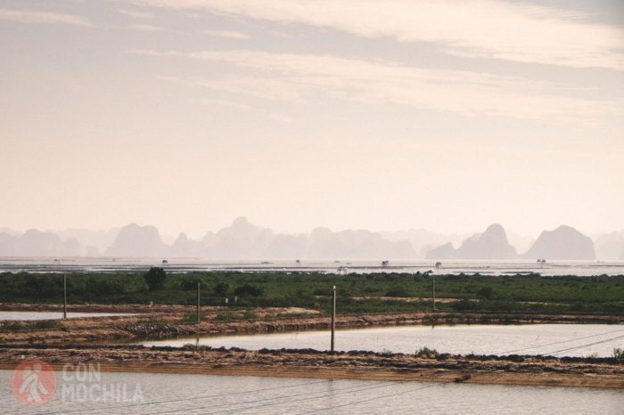 Empezamos a ver los peñascos de la bahía