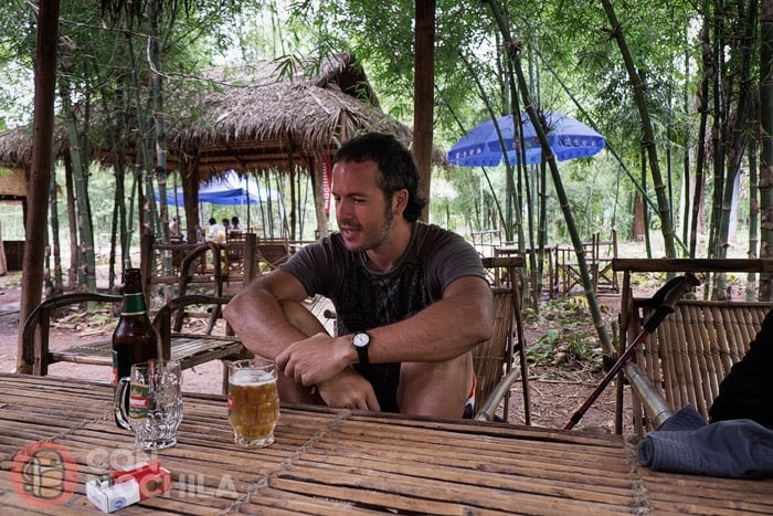 Toni y su birra