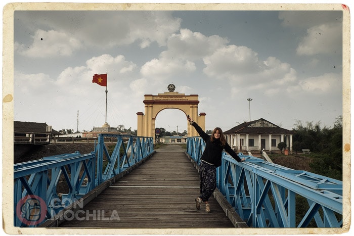El puente Hien Luong