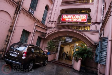 Entrada a la Sunflower guesthouse