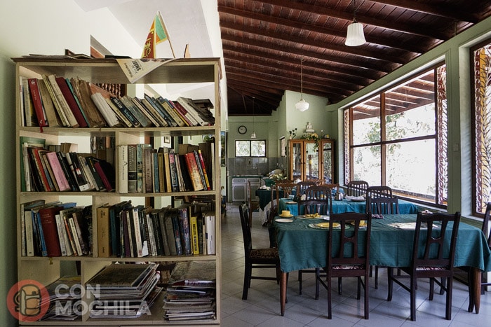 Otra vista del salón