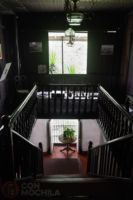 Pasillo y escalera