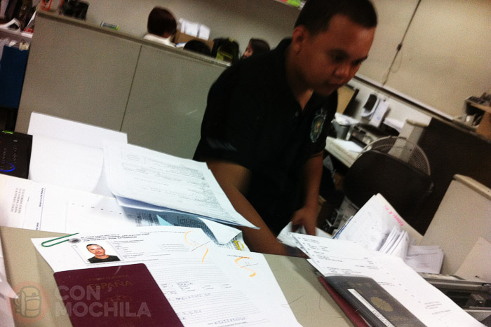 Nuestro pasaporte con el formulario