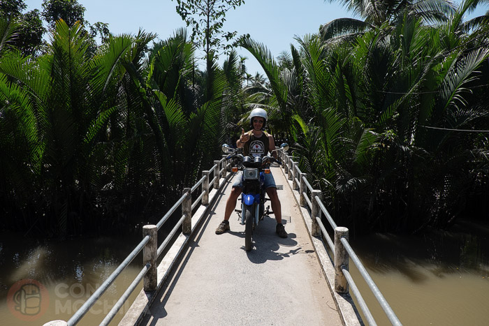 Uno de los cientos de puentes