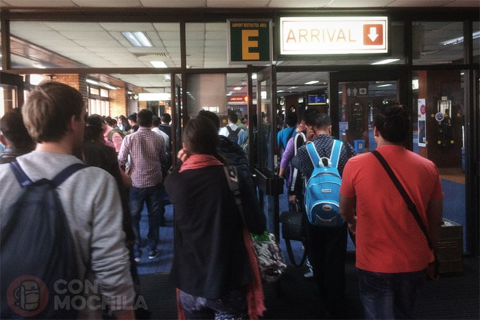 Llegada al hall de entrada de la zona de inmigración