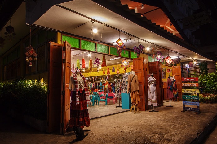 Chezmoi Handicraft & Homestay