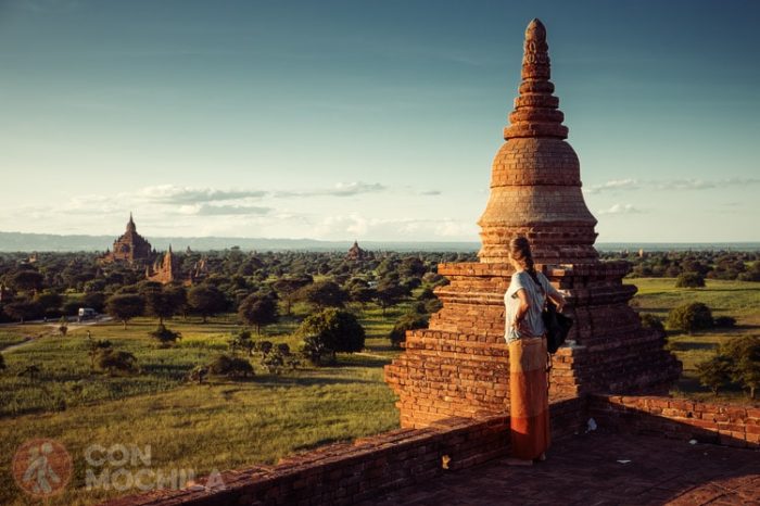 En los templos de Bagan