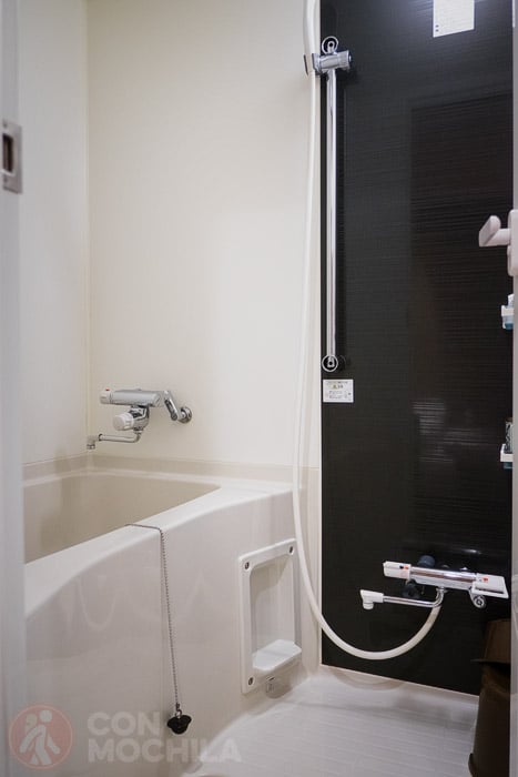 La ducha con bañera