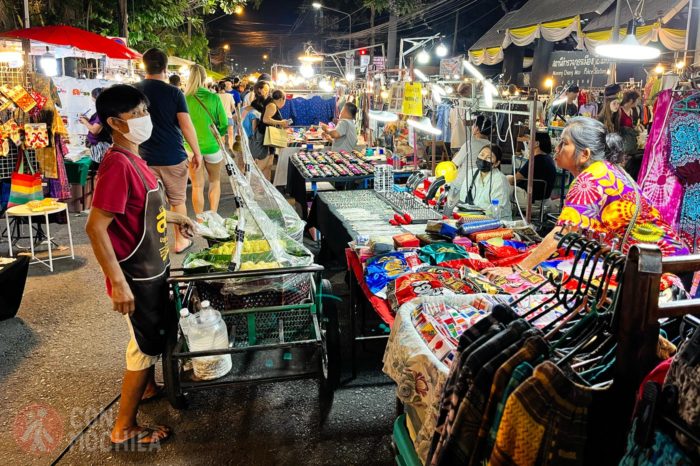 Sunday walking market