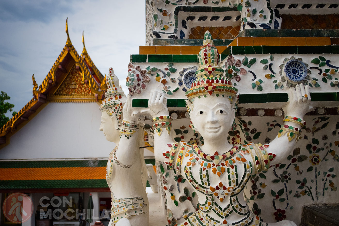 Detail of the central prang