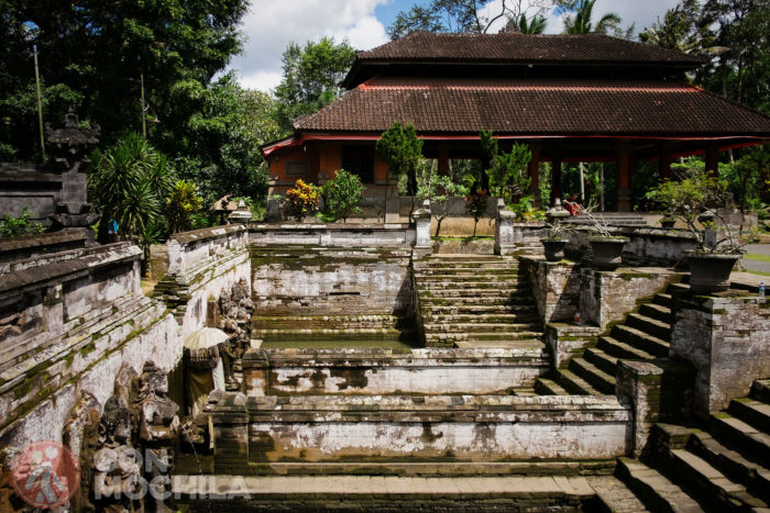 Más detalles de la piscina del Goa Gajah