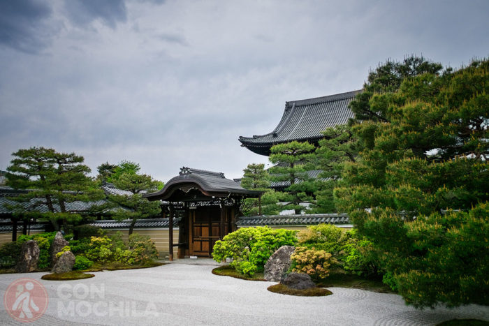 Una de las zonas zen del templo Kennin-Ji